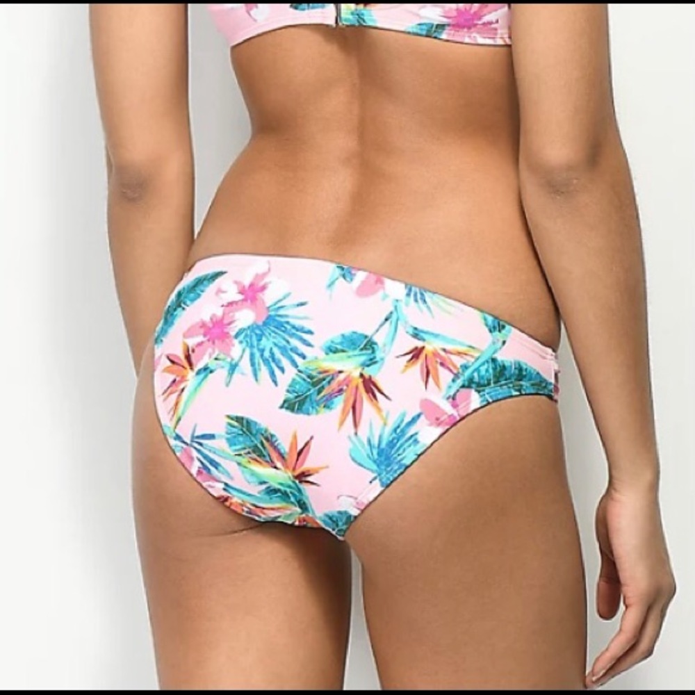 MALIBU Paradise Pink Tropical Floral Bikini Bottoms Large NWT